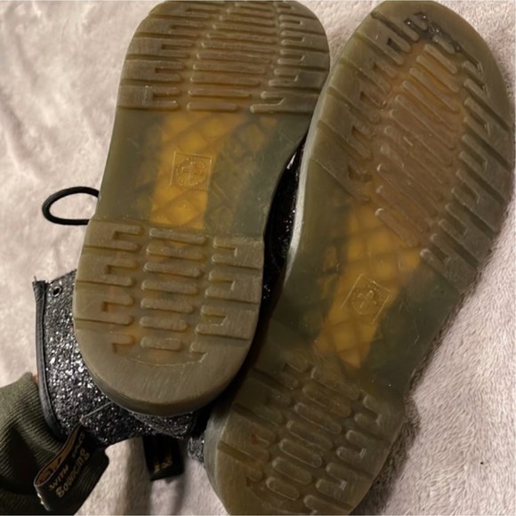 Dr. Marten Chunky Glitter Boots Size 6 - Picture 9 of 10
